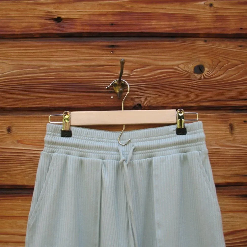 NWT Lorna Jane High Rise Relaxed Shorts